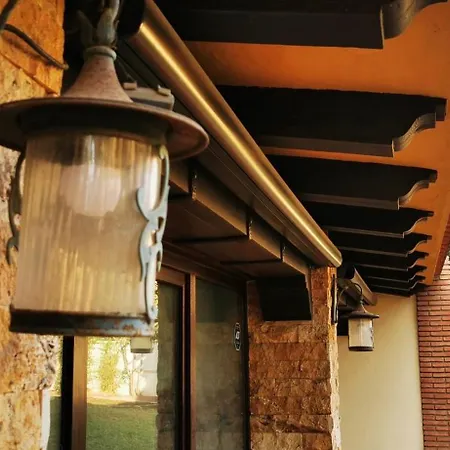 Apartment Five Apples