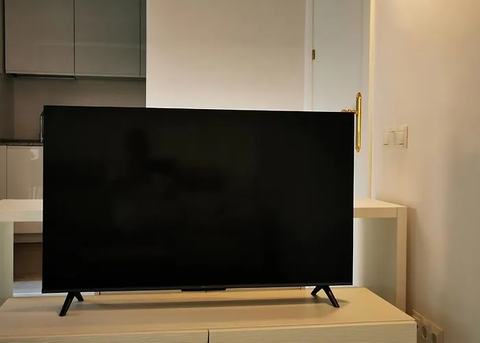 Five Apples * Málaga